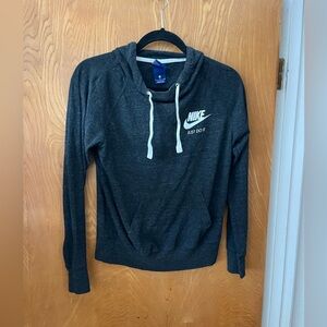 Nike Vintage pullover hoodies S